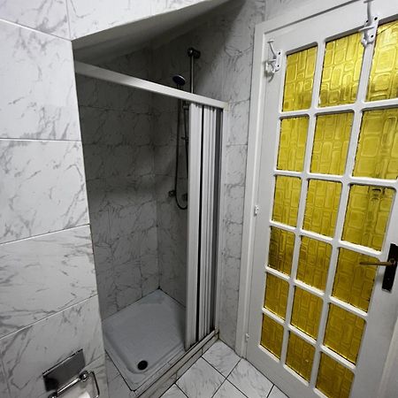1 Room Apartment Near By Central Train Station 팔레르모 외부 사진